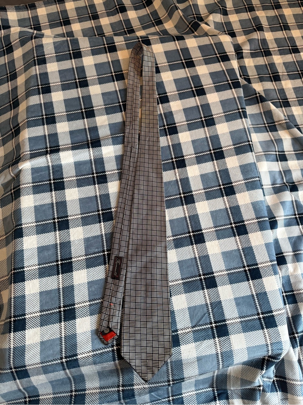 Faconnable Men's Geometric Pattern Tie in Gray and Black